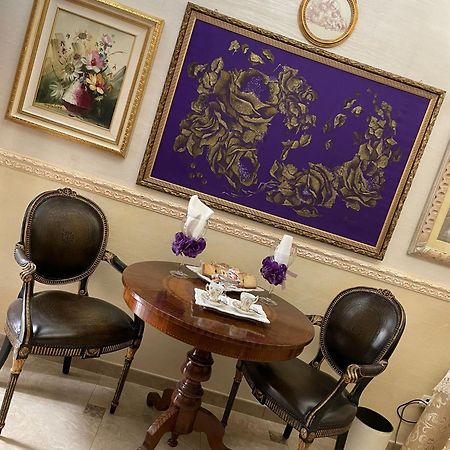 برينديسي Regina Suite الغرفة الصورة