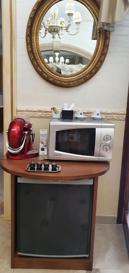 برينديسي Regina Suite المظهر الخارجي الصورة